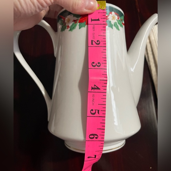 Fairfield Fine China Deck The Halls Coffee Pot - Picture 5 of 7